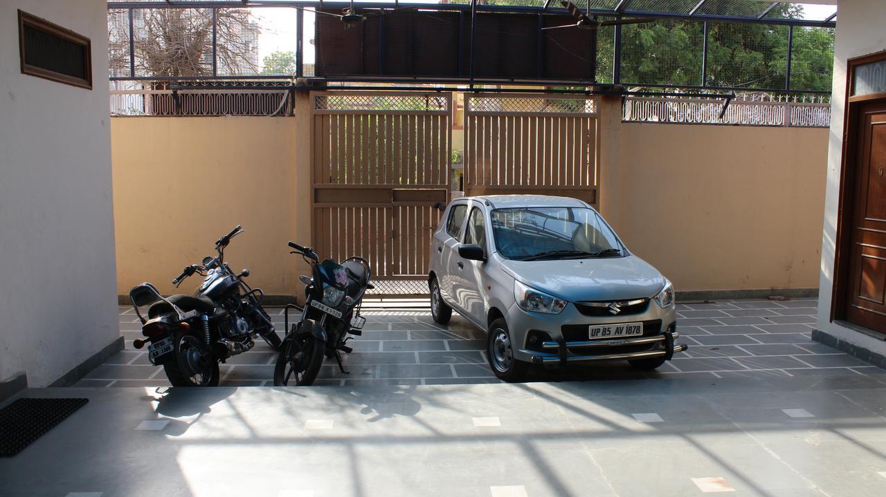 Shri Balaji Dham Hotel Vrindāvan Exterior foto